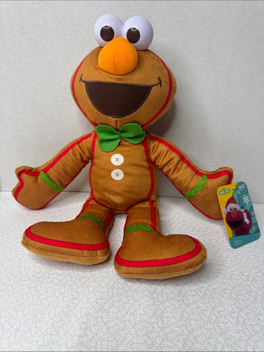 Sesame Street Elmo Gingerbread Man Holiday Plush. can sit on shelf NWT 2024